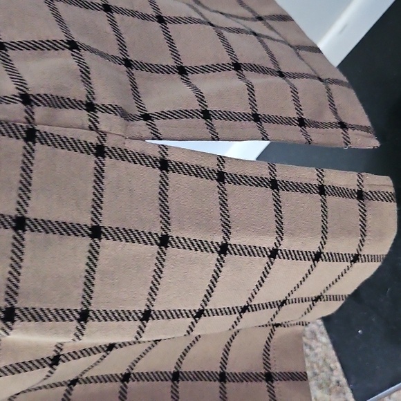 Maurices Tan and Black Check Duster Blazer - Picture 8 of 12